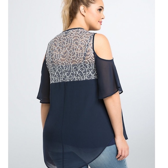 Torrid size 0 blue lace up cold shoulder - Picture 2 of 4